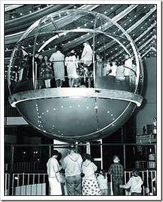 The Bubbleator: Original elevator inside the Center House at the Seattle Center. It was 'the elevator of the future' built for the 1962 World's Fair in Seattle, Washington Seattle Center, World Fair, World Of Tomorrow, Worlds Fair, Puget Sound, Emerald City, Interesting History, World's Fair, Retro Futurism