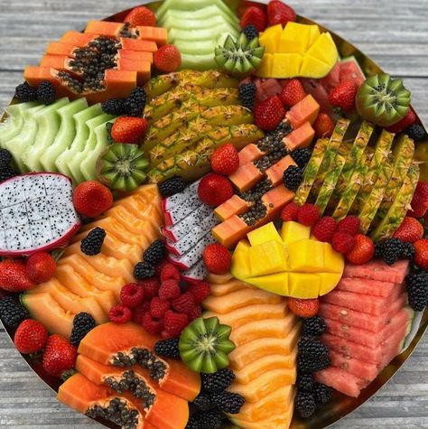 Fruit Platter Wedding, Asian Fruit Platter, Square Fruit Platter, Nice Fruit Platter, Fruit Charcuterie Board Ideas, Pastry And Fruit Breakfast Platter, Festive Fruit Platter, Huge Fruit Platter, Exotic Fruit Platter