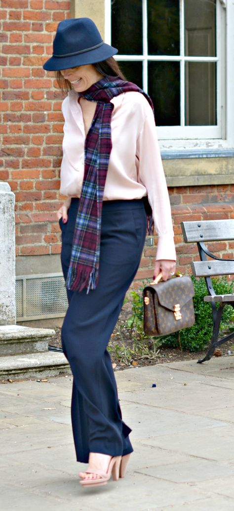 How to wear blush pink & navy blue - Fashion over 40 | Winser London silk shirt with wide leg trousers | Louis Vuitton Metis Blush Pink Navy Blue, Navy Blue Fashion, Winser London, Louis Vuitton Metis, Chic Over 50, Womens Fashion Inspiration, Navy Fashion, Iconic Women, Fashion Over 40