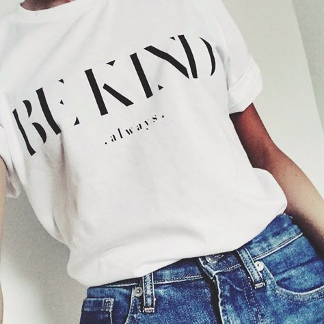 The Be Kind Shirt - Veganized World Be Kind Shirt, Graphisches Design, Shirt Design Inspiration, Shirt Print Design, Kindness Shirts, Womens Jersey, Mode Inspo, Tshirt Outfits, T Shirt Diy