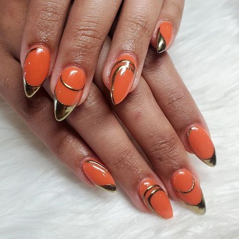 Orange Nails Aesthetic, Gold And Orange Nails, Orange And Gold Nails, Gold Summer Nails, Subtle Nails, Pedicure Designs, Glamorous Nails, Nail Pro, Orange Nails