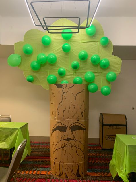 Zelda Birthday Party Games, Zelda Party Games, Zelda Trunk Or Treat, Zelda Food, Zelda Birthday Party, Great Deku Tree, Deku Tree, Zelda Party, Zelda Birthday