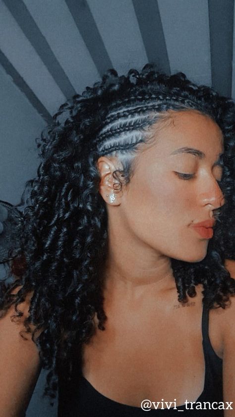 Side Braids Curly Hair, Half Cornrow Half Curly Hair, Curly Hair With Braids On The Side, Side Plaits Hairstyles, Curly Hair Latina, Side Curly Hairstyles, Half Braided Hairstyles, Curly Braided Hairstyles, Hair Down Styles