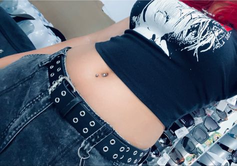 belly button piercing, cute girl #hotgirl #bellypiercing Lower Belly Piercing, Bottom Belly Piercing, Bellybutton Piercings, Piercing Inspo, Alt Style, Lower Belly, Belly Piercing, Piercing Jewelry, So Cute