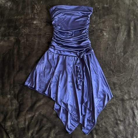 Fairycore asymmetrical purple dress. Strapless.... - Depop Kirie Goshima, Senior Hoco, Purple Corset, Guts Tour, Chloe Clothing, Tour Outfits, Fits Clothes, Style Savvy, Random Pictures