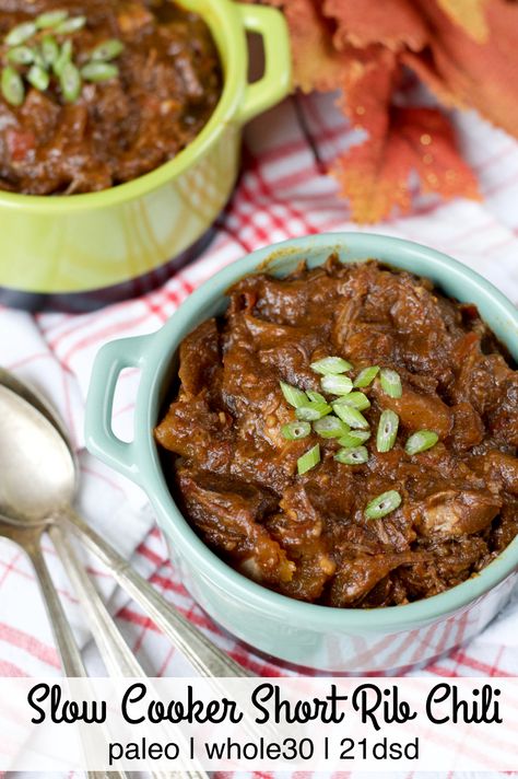 Paleo Slow Cooker Short Rib Chili. New Mexico chiles mix with Mexican spices and black coffee for a delicious pairing to meaty beef short ribs to create this slow cooker short rib chili! Short Ribs Chili, Short Rib Chili Recipe, Beef Short Rib Recipes Mexican, Short Rib Chili Slow Cooker, Short Rib Burrito, Short Rib Chili, Paleo Beef Recipes, Short Ribs Slow Cooker, Paleo Slow Cooker