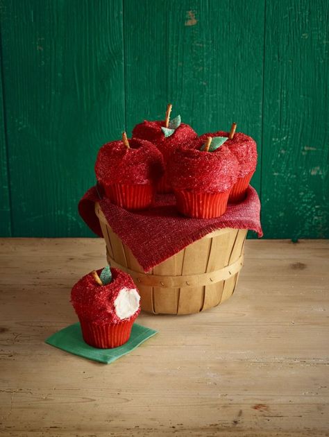 Fall Cupcakes Recipes, Kids Cupcakes, Thanksgiving Cupcakes, Apple Cupcakes, Desserts Cookies, Red Delicious Apples, Make From Scratch, Fall Cupcakes, Easy Cupcake Recipes