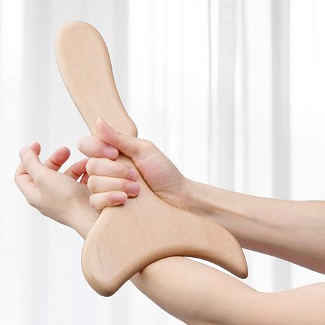 Wood Therapy, Massage Dos, Gua Sha Massage, Dry Body Brushing, Gua Sha Tools, Body Scrubber, Back Massager, Full Body Massage, Fat Removal