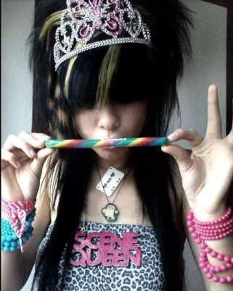 Scene Kid Aesthetic, Princesa Emo, Scene Emo Fashion, Scene Pfp, Emo Scene Girls, 2000s Scene, Scene Queen, Scene Aesthetic, Emo Scene Hair