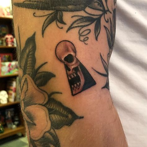 Tattoo Gap Fillers, Traditional Tattoo Gap Fillers, Gap Filler Tattoo, Filler Tattoos, Filler Tattoo, Free Hand Tattoo, Small Tattoos Simple, Simple Tattoo, Hand Tattoo