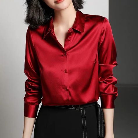 Red Satin Shirt Outfit Classy, Red Satin Blouse Outfit, Red Satin Shirt Outfit, Silk Top Outfit Classy, Silk Homecoming Dress, Silk Prom Dresses, Formal Dress Silk, Red Satin Shirt, Silk Dress Prom