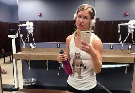 Why some women are starting to wear on-ear headphones in the gym. Written by Lindsay Ball – My mental health blog. A public diary trying to make sense of the world Gym Headphones Aesthetic, Best Headphones For Working Out, Over Ear Headphones Aesthetic, Headphones For Gym, Best Workout Headphones, Gym Headphones, Workout Headphones, My Mental Health, Free Weights