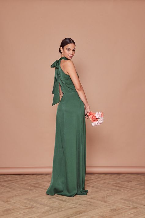 High Neck Green Bridesmaid Dress, Dress With Neck Scarf Outfit, Halter Neck Tie Dress, Halter Neck Dress Formal, Forest Green Bridesmaid Dress, Bridesmaid Dresses Halter Neck, Green Halter Neck Dress, Forest Green Bridesmaid, Halter Neck Bridesmaid Dresses