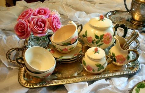 So Long Farewell, Desert Rose Dishes, Cedar Hill Farmhouse, Franciscan Ware, Folk Pottery, Franciscan Desert Rose, Shop Displays, Dining Ware, Casual Dinnerware