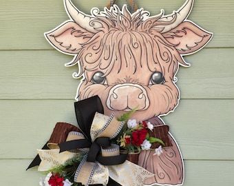 Highland Cow Door Hanger, Highland Cow Wreath, Deco Exchange, Cow Door Hanger, Handmade Home Decor Ideas, Cow Wreath, Farmhouse Door Hanger, Everyday Home Decor, Deco Mesh Wreaths Tutorials