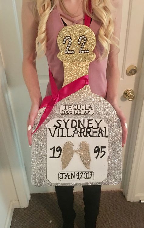 22nd birthday sign made to look like a bottle of Patrón #Birthday #BirthdaySign #DIY #21stBirthday #Technically22nd 22nd Birthday Sign, 22nd Bday, 21st Birthday Sign, 21st Ideas, Patron Bottle, 22 Birthday, Shot Book, Birthday Painting, 21st Birthday Decorations