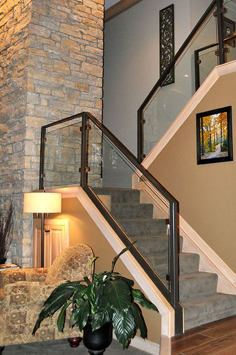 Stair Renovation, Staircase Design Modern, Staircase Railing Design, Stairs Design Interior, Wooden Front Door Design, Small House Design Exterior, Interior Staircase, House Staircase, Stairs Design Modern