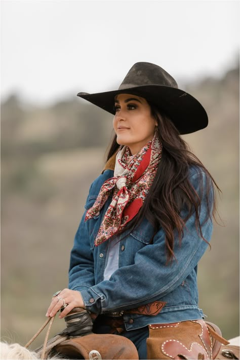 Western Wild Rags Photoshoot - Elizabeth Hay Photography Western Photography | Wild rags | western | ranch photography | cowboys | cowgirls | ranch life | ranch wife | California ranching | Wrangler | western fashion | denim shirt Western Rider Outfit, Denim Shirt Cowgirl Outfit, Western Rag Outfit, Wild Rags How To Wear, Ranching Outfits, Western Outfits Women Wild Rag, Ranch Outfits For Women, Cowboy Girl Outfits, Outfit With Wild Rag