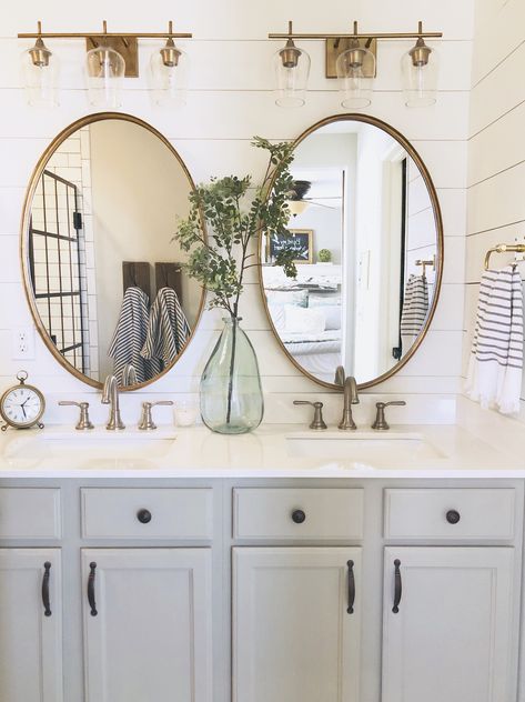 Brass Bathroom Lighting, Farmhouse Bathroom Mirrors, Oval Mirror Bathroom, Old Bathrooms, Bathroom Mirror Cabinet, Bathroom Inspiration Decor, Girls Bathroom, Bathroom Redo, Oval Mirror