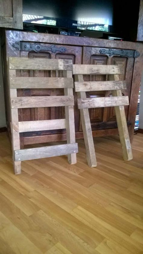 America House, Upcycle Wood, Backyard Grill, Pallet Cabinet, Building Inspiration, Pallet Chair, Camp Chair, House Backyard, Pallet Sofa