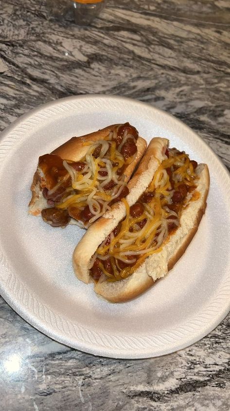 Cheap Meal Ideas | Made 8 chili cheese dogs for $5 in the air fryer 😉🌭 | Facebook Chili Hot Dogs, Chilli Cheese Dogs, Cheese Hot Dogs, Chili Cheese Dogs, Cheese Dog, Cheap Meal Ideas, Cheap Meal, Chili Cheese, Dinner Meals