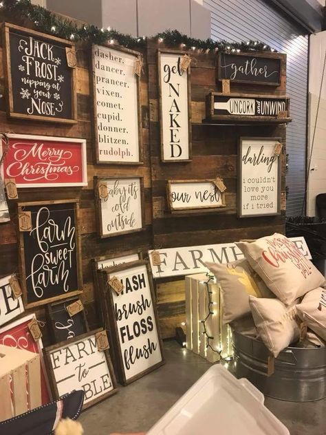 Craft Show Table Display Ideas For Wood Signs, Pallet Booth, Craft Show Table Display Ideas, Conference Booth Ideas, Booth Wall Ideas, Table Display Ideas, Craft Show Table, Craft Show Display Ideas, Farmers Market Ideas