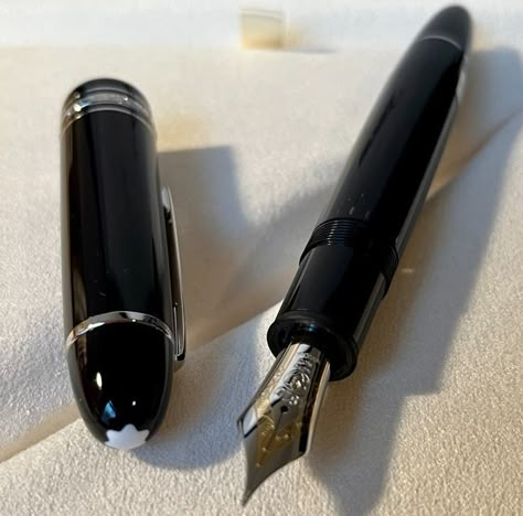 Montblanc 149, Pen Aesthetic, Fountain Pens, Note Taking, Fountain Pen, Pen, Tools, Books, Mont Blanc