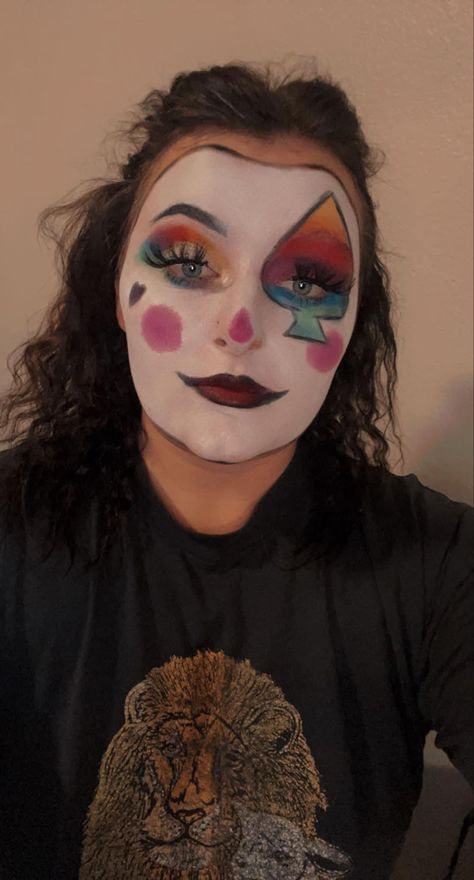 Joker clown Joker Halloween Makeup, Joker Clown, Joker Halloween, Male Makeup, Easy Tutorial, Halloween Makeup, Face Paint, Carnival Face Paint, Carnival