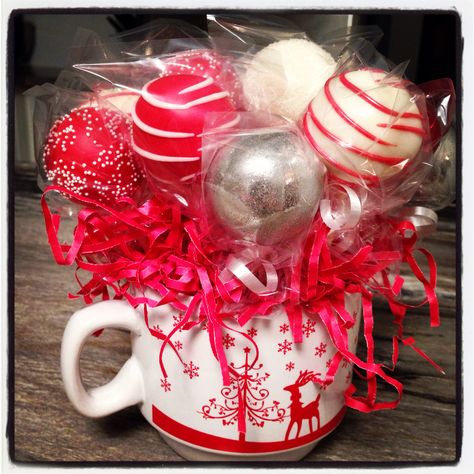 simple decorating and cute teacher gift Christmas Cake Pop Bouquet, Pineapple Cake Pops, Gluten Free Coconut Cake, Elegant Cake Pops, Rose Cake Pops, Perfect Cake Pops, Apple Cake Pops, Cake Pop Bouquet, Diy Cake Pops