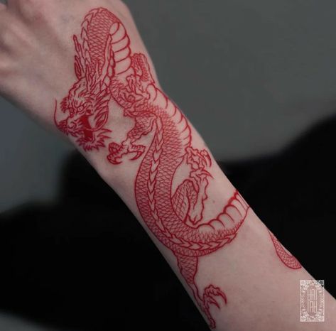 Black Dragon Tattoo, Black Dragons, Red Dragon Tattoo, Tattoo Design For Hand, Tattoos Hand, Dragons Tattoo, Amsterdam Tattoo, Paris Tattoo, Nyc Tattoo