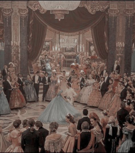 Royal Core Aesthetic, Ballroom Aesthetic, 1800s Aesthetic, Era Victoria, Royalty Core, Royal Core, Fairytale Aesthetic, Medieval Aesthetic, Ball Aesthetic