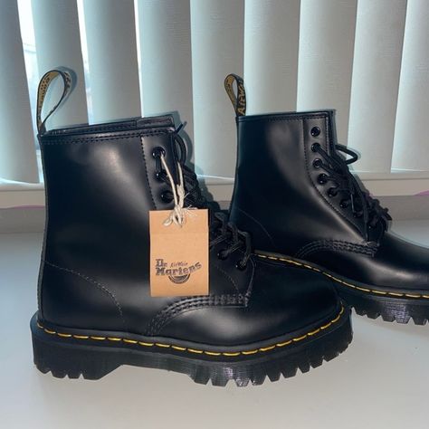 1460 Bex Smooth Leather Platform Boots Leather Platform Boots Outfit, Platform Boots Outfit, Doc Martens 1460, Leather Platform Boots, Dr Martens Shoes, Martens Shoes, Doc Martens, Boots Outfit, Platform Boots