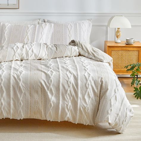 PRICES MAY VARY. WHAT YOU CAN GET- 1 Boho duvet cover queen size (90"x90") with 2 pillowcase (20"x30"). Different sizes and colors to choose from! (Comforter/duvet insert not included.) PREMIUM MICROFIBER DUVET COVER- ARYURBU Bohemian queen-sized duvet cover set is made of 100% polyester microfiber for exceptional softness and comfort BOHO DECOR- The khaki & white microfiber duvet cover features geometric prints with tufted chenille that adds dimension and charm offering a refreshingly soft upda Tufted Comforter, Taupe Comforter, Boho Bedding Sets, Shabby Chic Design, Boho Duvet Cover, Boho Duvet, Twin Xl Duvet Covers, Textured Bedding, Striped Duvet Covers