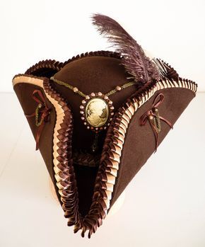 Ladies Pirate Wench Tricorn Hat from Luluna Clothing. #PirateHat #Steampunk #Tricorn Fantasy Hat, Pirate Costume Accessories, Pirate Ideas, Town Crier, Pirate Garb, Tricorn Hat, Pirate Cosplay, Female Pirate Costume, Mode Steampunk