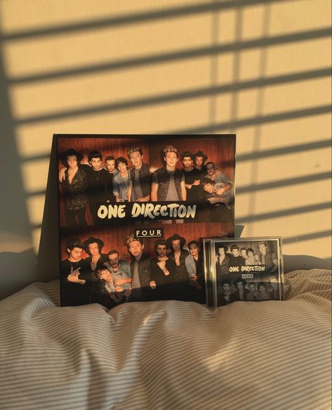 Four One Direction Aesthetic, Midnight Memories Vinyl, One Direction Core Aesthetic, Directioner Aesthetic, One Direction Vinyl, One Direction Core, One Direction Four, Vinyl Records Aesthetic, 1d Core