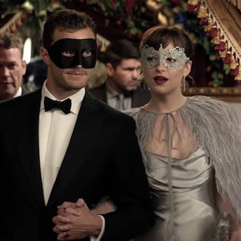 Fifty Shades Of Darker, Classy Halloween Costumes, Ball Aesthetic, Fifty Shades Movie, Anastasia Steele, Fifty Shades Freed, Fifty Shades Darker, Masquerade Party, 50 Shades Of Grey