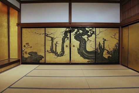 The Old Plum on display in the Met Museum. Kano Sansetsu (Japanese, 1590–1651). Old Plum, 1646. Japan, Edo period (1615–1868). Four sliding-door panels (fusuma); ink, color, gold, and gold leaf on paper. Dojo Design, Japan Interior, Japanese Art Modern, Japanese Ink Painting, Traditional Japanese House, Japanese Castle, Japanese Screen, Japanese Room, Japanese Drawings