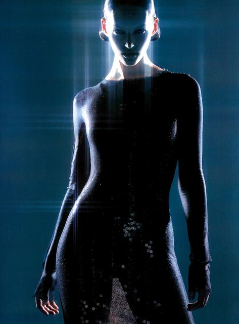 Vogue Archive September 1999 Futuristic Fashion Photography, Space Fashion, Vogue Archive, Ad Campaigns, Neo Noir, Visual Media, Futuristic Fashion, Creative Video, Vogue Italia