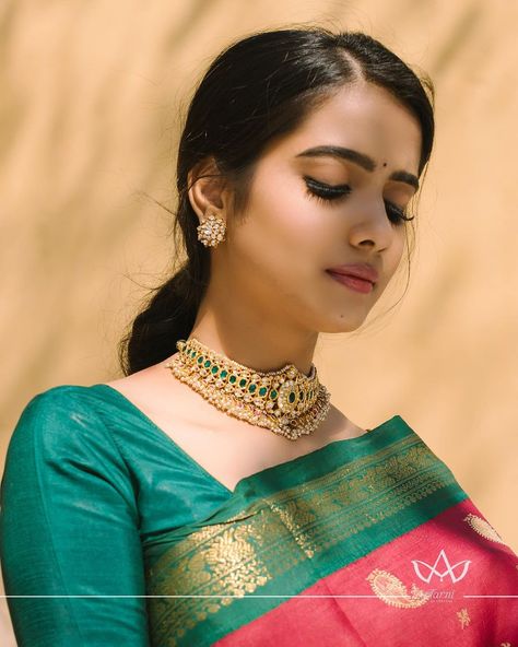 Kemp Jewellery, Indian Saree Blouses Designs, Instagram Jewelry, Indian Fashion Saree, Saree Photoshoot, Indian Jewellery Design Earrings, Saree Blouse Designs Latest, Indian Bridal Fashion, Indian Jewellery Design