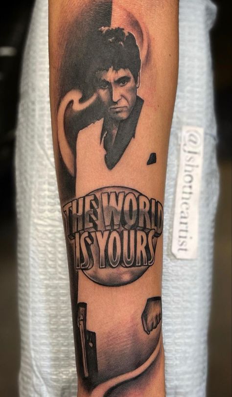 Scarface Tattoo Stencil, The World Is Yours Tattoo Scarface, Al Pacino Tattoo, Chosen 1 Tattoo Men, Scarface Tattoo Design, The World Is Yours Tattoo, Scarface Tattoo, Mafia Tattoo, Classy Tattoo