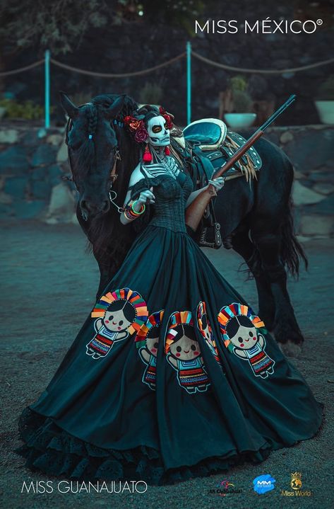 Mexico Costume, Miss Mexico, Mexico Dress, Daniela Ramirez, National Dress, Fantasias Halloween, Mexican Culture, 영감을 주는 캐릭터, Beauty Pageant