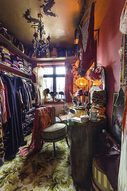 22 Spectacular Dressing Room Design Ideas and Tips for Walk In Closet Organization Boho Glam Home, Boho Home Inspiration, Dressing Design, Interior Boho, Bohemian Interior, Bohol, Witch House, Dressing Room Design, Closet Designs