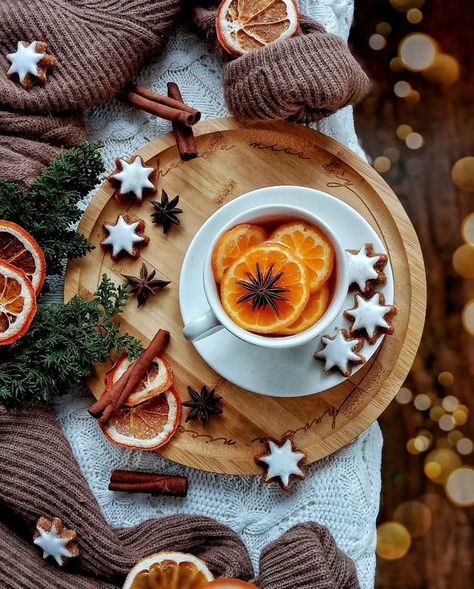 Sweets Photography, Winter Tea, Autumn Tea, Cute Christmas Wallpaper, Hot Chocolate Bars, Coffee Photography, Winter Wallpaper, Christmas Tea, Christmas Coffee