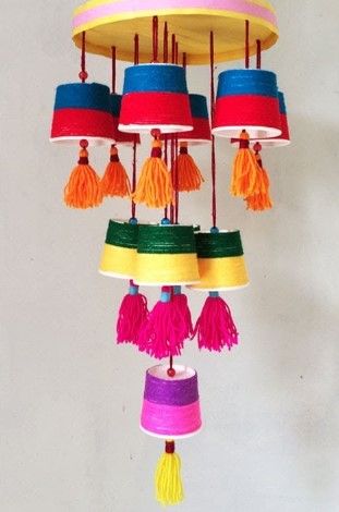 Yarn Paper Cup Craft & Activities Plastic Cup Arts And Crafts, Paper Cup Wall Hanging, Paper Cup Crafts Decoration, Paper Cup Crafts For Kids, Deepavali Craft, Diy Yarn Holder, Plastic Cup Crafts, Homemade Mobile, Kindergarten Art Crafts