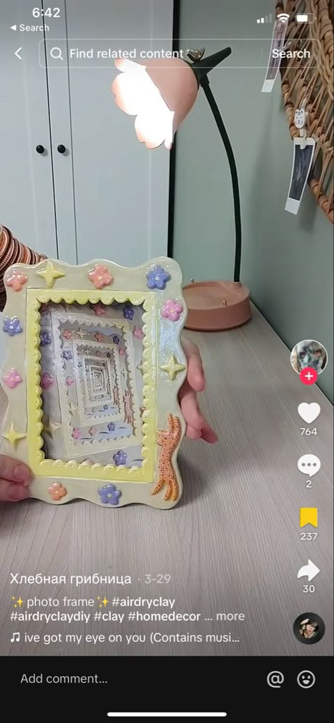 Clay Photo Frame Ideas, Clay Picture Frames Diy, Air Dry Clay Photo Frame, Air Dry Clay Frame, Air Dry Clay Picture Frame, Clay Frame Diy, Clay Picture Frames, Clay Photo Frame, Ceramic Picture Frames