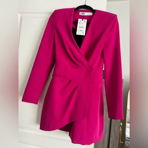 Pink XS blazer dress from Zara Hot Pink Blazer Outfit, Pink Attire, Pink Blazer Outfit, Zara Shop, Hot Pink Blazers, Outfit Zara, Zara Blazer, Hot Pink Dresses, Pink Blazer