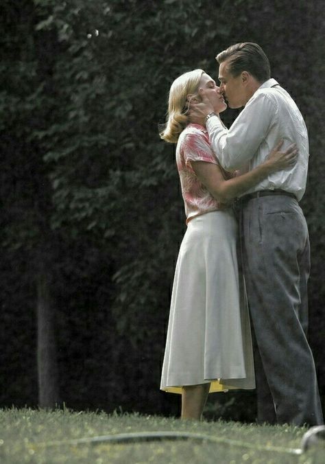 Revolutionary Road Leo Dicaprio Kate Winslet, Kate Winslet Movies, Leonardo And Kate, Revolutionary Road, Leo And Kate, Sam Mendes, Marcello Mastroianni, Leo Dicaprio, The Stranger