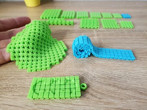 Articulated Plate - No Support by MumiNett - Thingiverse 3d Print Toy, Easy 3d Printing Ideas, 3d Printed Fabric, 3d Weaving, 3d Printer Art, Workshop Inspiration, Virtual Reality Art, No Support, Maker Space