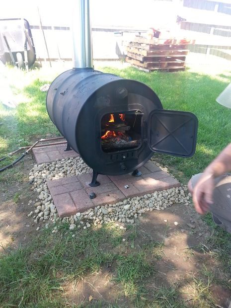 In this instructable I will show you how to make a very simple and inexpensive wood burning stove from a 55 gallon steel drum. This can be used in a garage, pole... Diy Wood Burning Stove, Diy Wood Burning, Meat Smokers, Storm Preparedness, Barrel Fire Pit, Burn Barrel, 55 Gallon Steel Drum, Stove Design, Stove Ideas