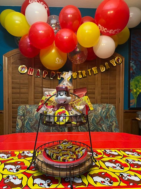 Buc-ee’s Birthday Party, Buc-ees Birthday Party, Bucees Birthday Theme, Buccees Birthday Party, 40th Bday Ideas, Birthday Party Food, Bday Girl, 6th Birthday Parties, 7th Birthday